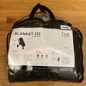 Like new 7am Enfant blanket 212 evolution